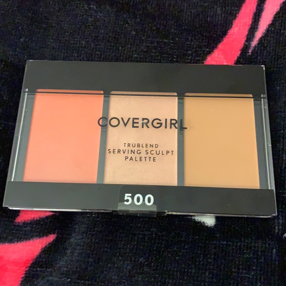 Covergirl trueblend serving sculpt palette